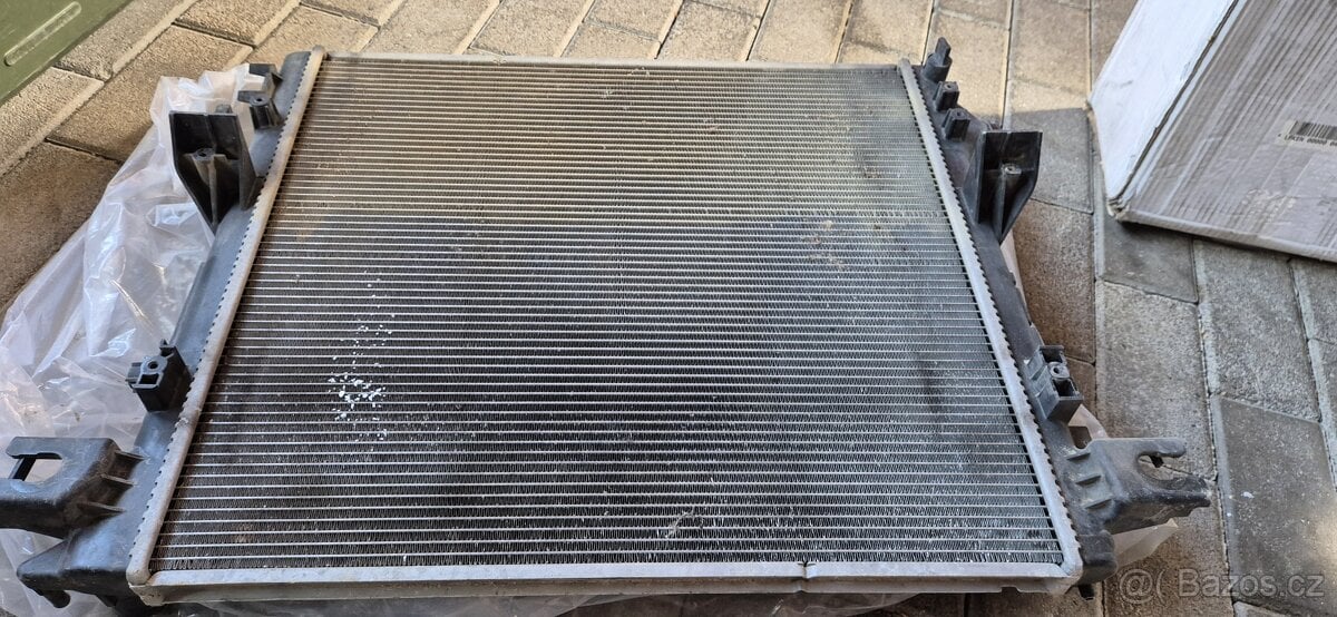 Jeep wrangler 2.8crd chladic vody