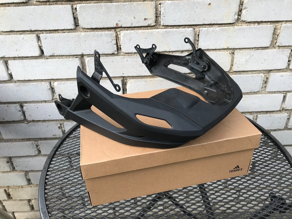 Suzuki V Strom 1050 spoiler