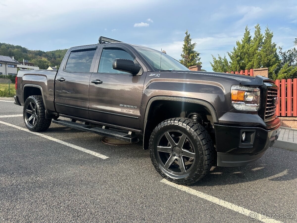Gmc Sierra//Chevrolet 5.3 V8//automat//4x4//4x2//2015/7//