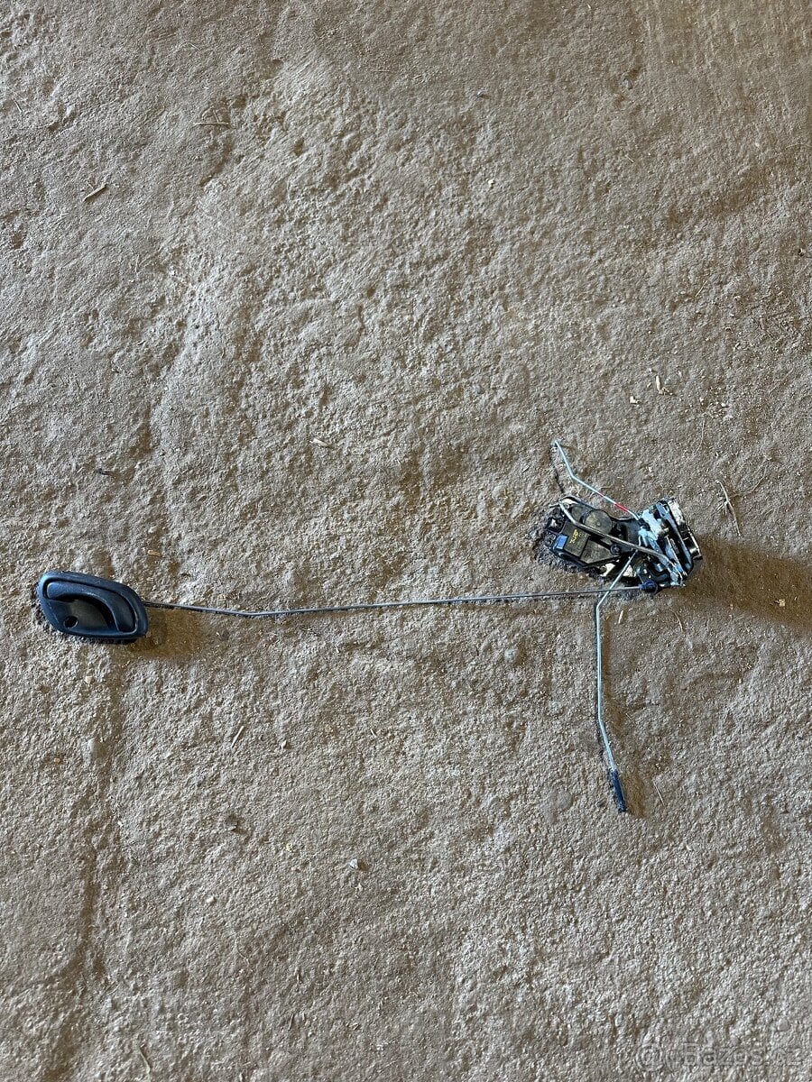 Zámek dveři central Suzuki Jimny