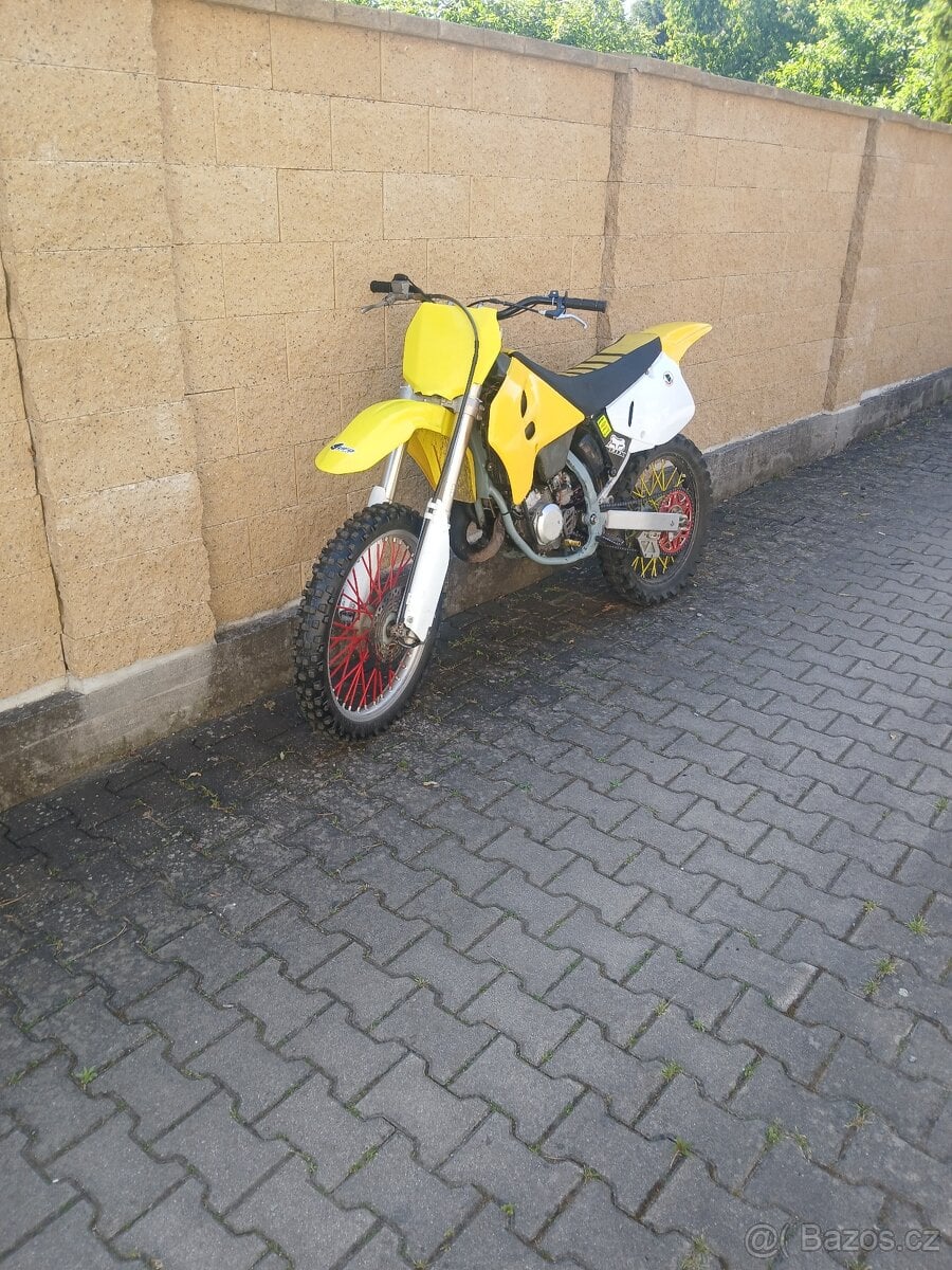 Suzuki rm 125