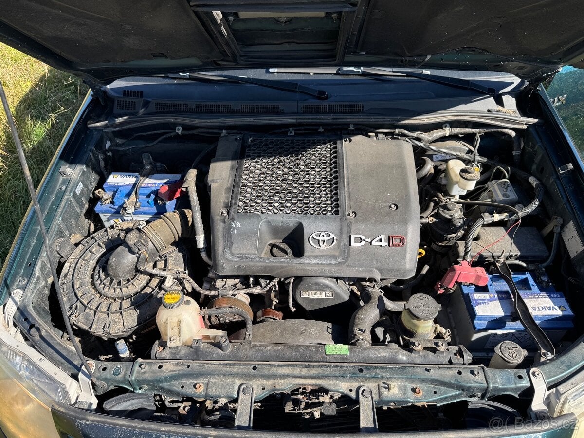 Toyota hilux 2.5 tdi 88kw