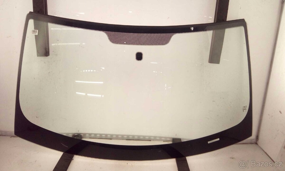 Land Rover Range Rover Sport čelní sklo