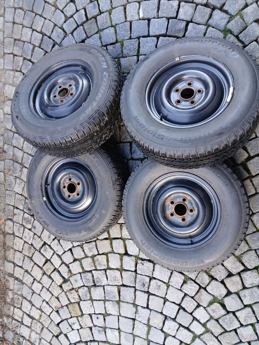 Range Rover 235/70 R16