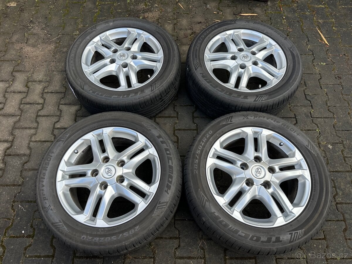 TOYOTA LAND CRUISER V8 J200 ORIGINÁL ALU - 285/50 R20