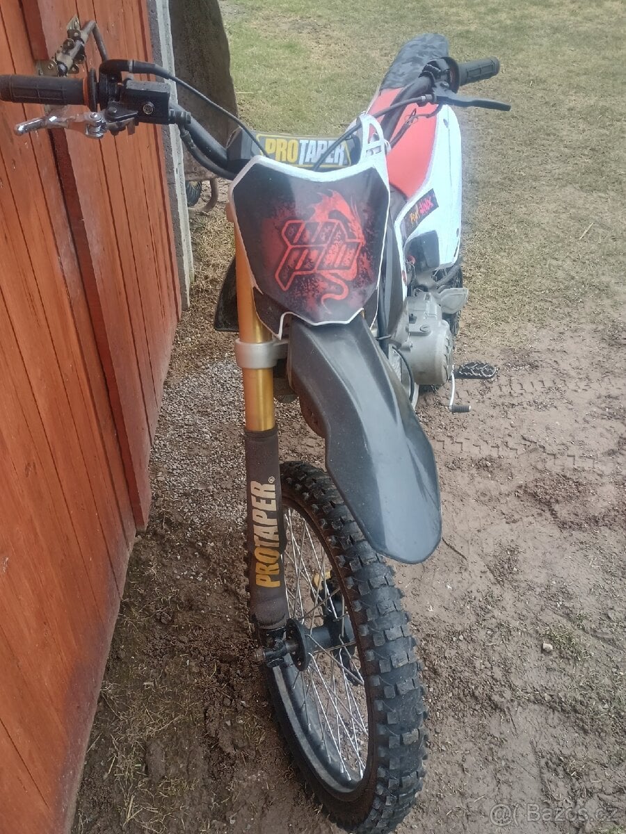 Pitbike WPB 190 s motorem Stomp