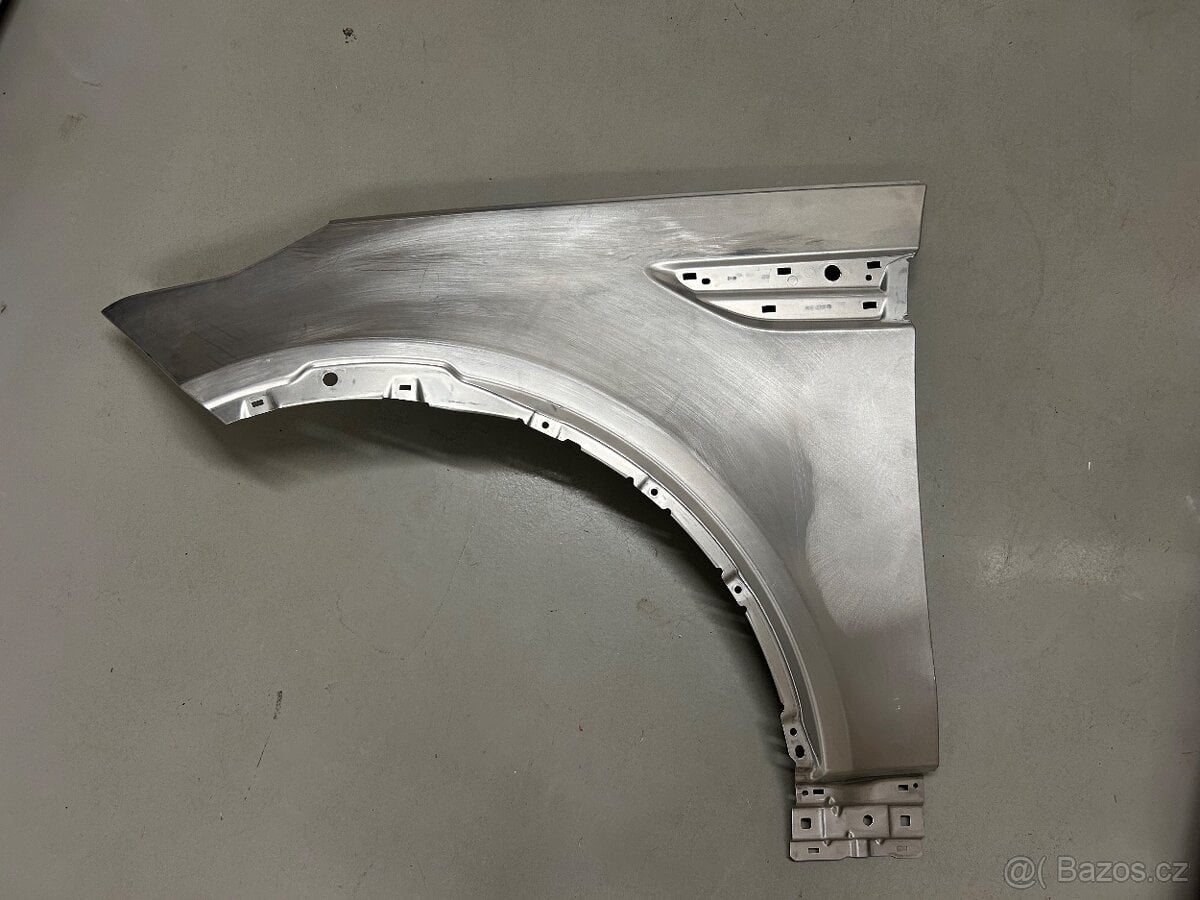 Land Rover Discovery 5  blatník