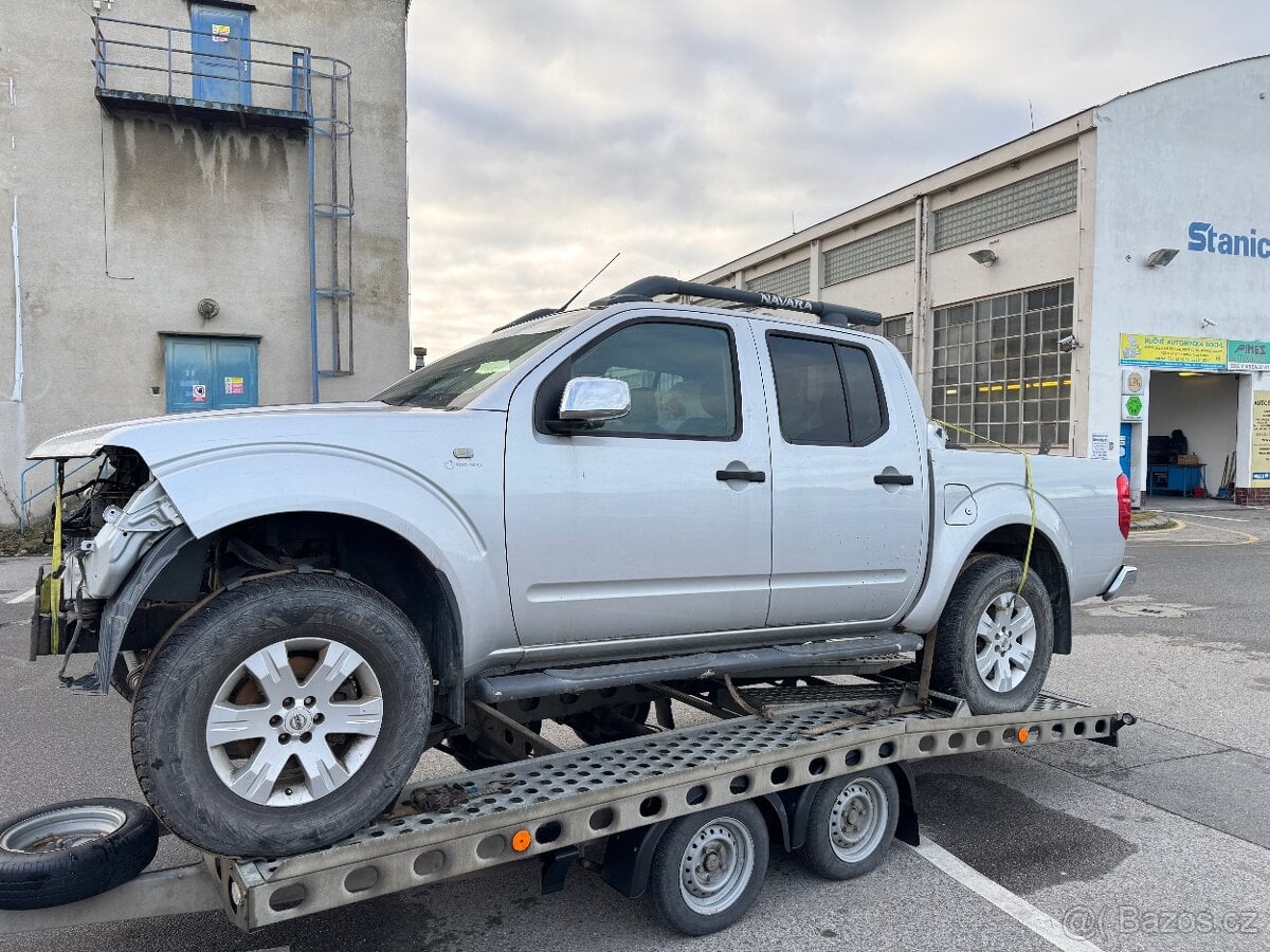 Nissan Navara D40 rv 06 2,5 D 126 kw automat