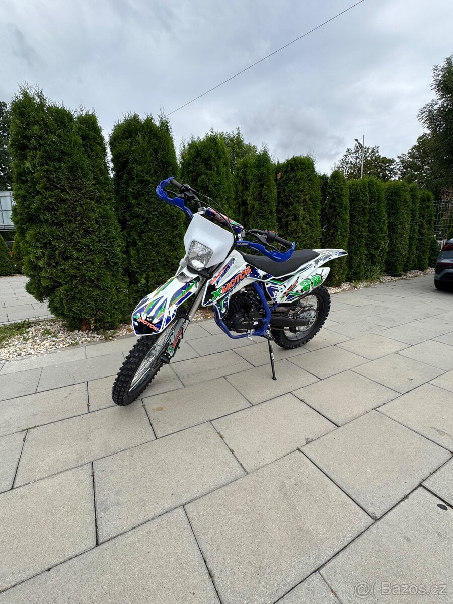 Xmotos -XB-88 250 cc 4t kola 21-18