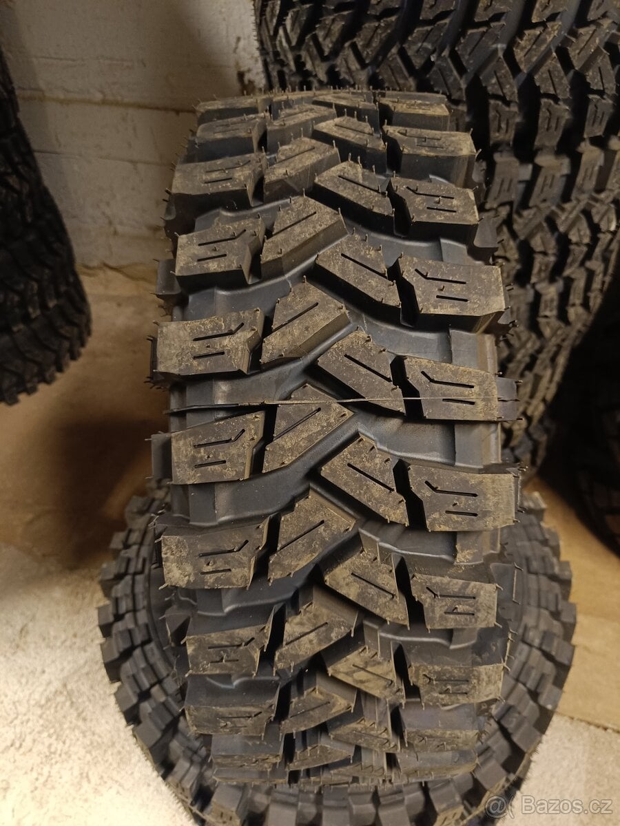 Prodám offroad pneu 235/60 R16 Climber