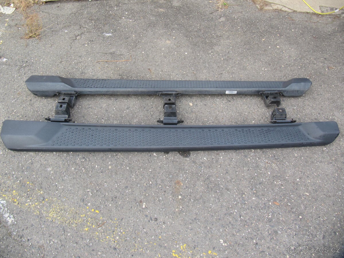 Jeep Wrangler nášlapy