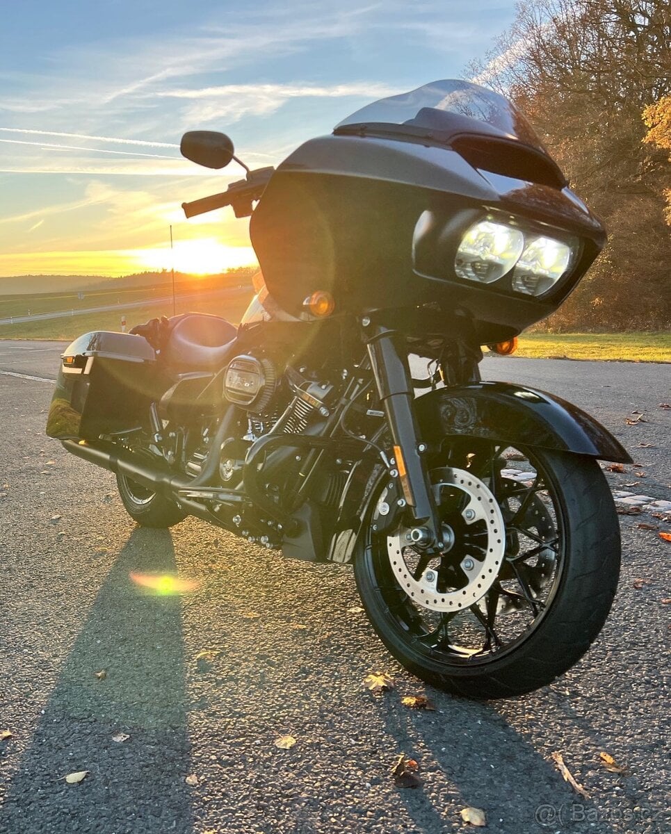 Harley Davidson Road Glide special