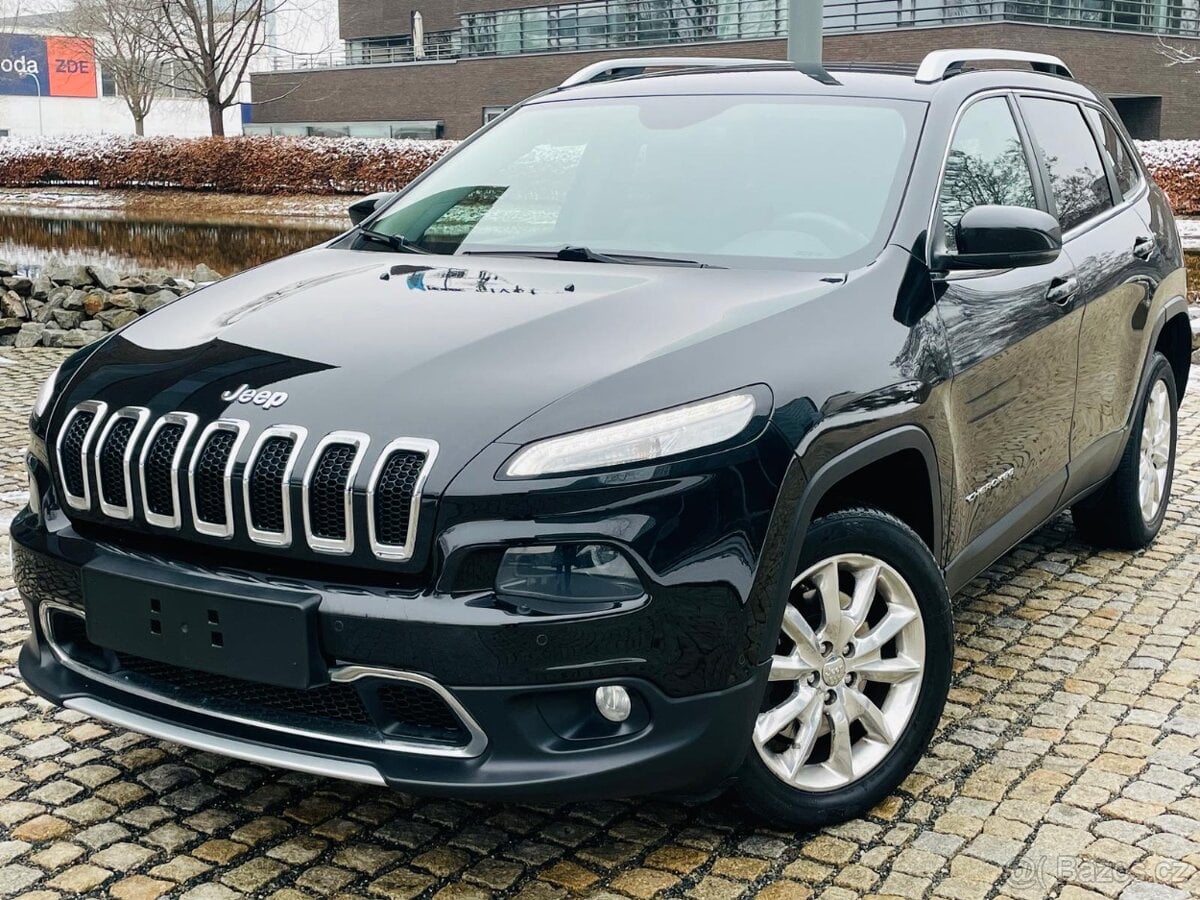 Jeep Cherokee 2.2D 4x4 147KW AUT KAMERA VÝHŘEV SERVISKA
