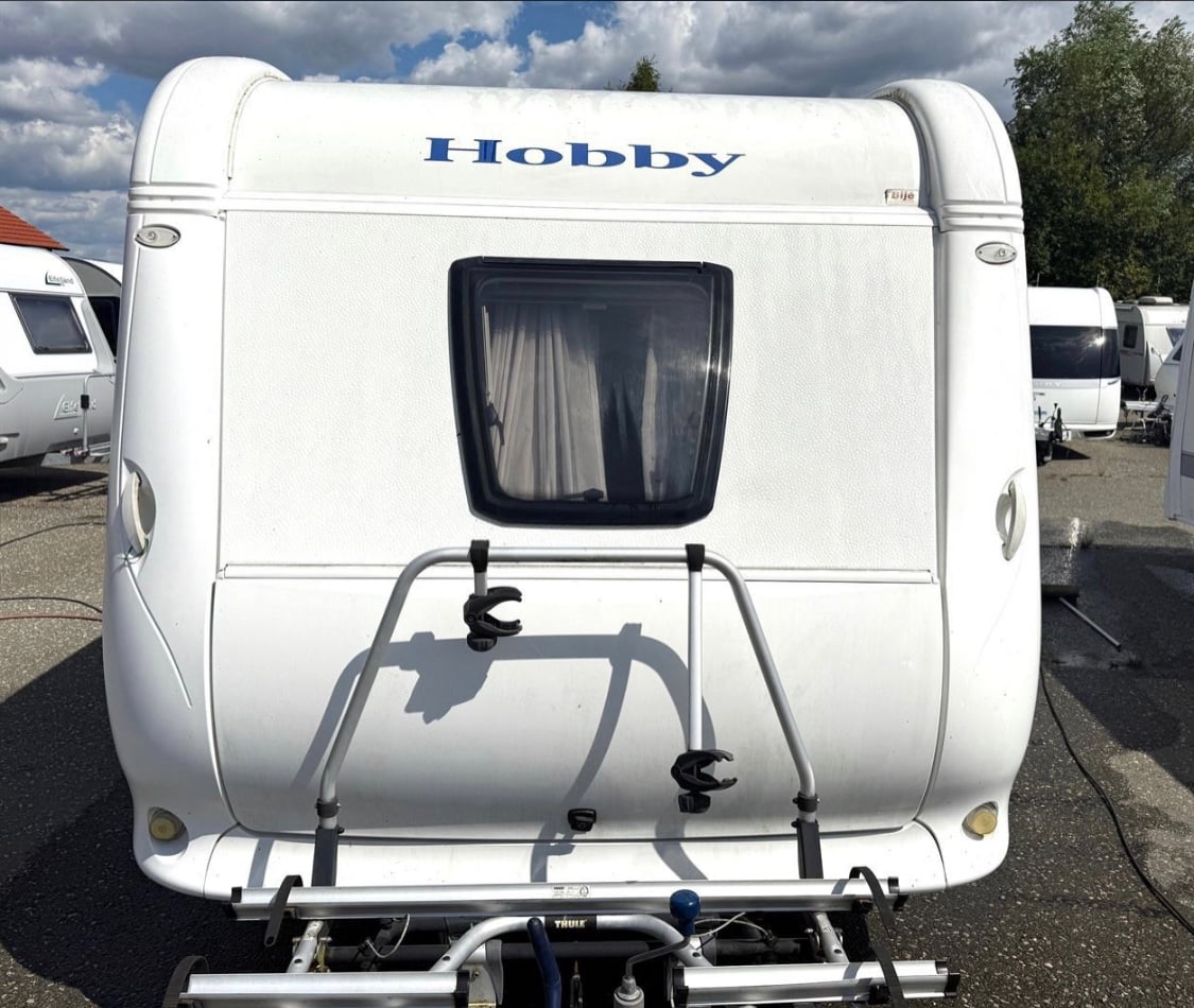 Hobby 460 UFe La Vita, MOVER, PŘEDSTAN, NOSIČ KOL