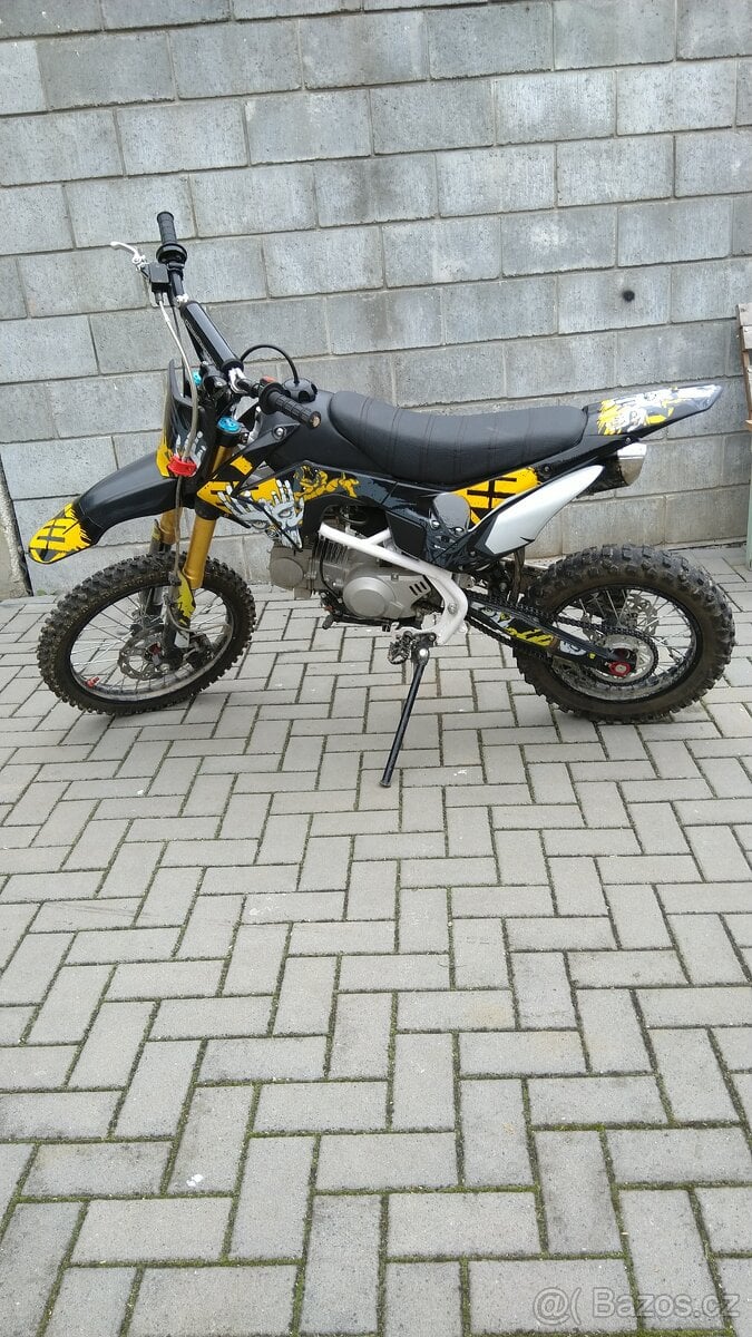 Pitbike motorka