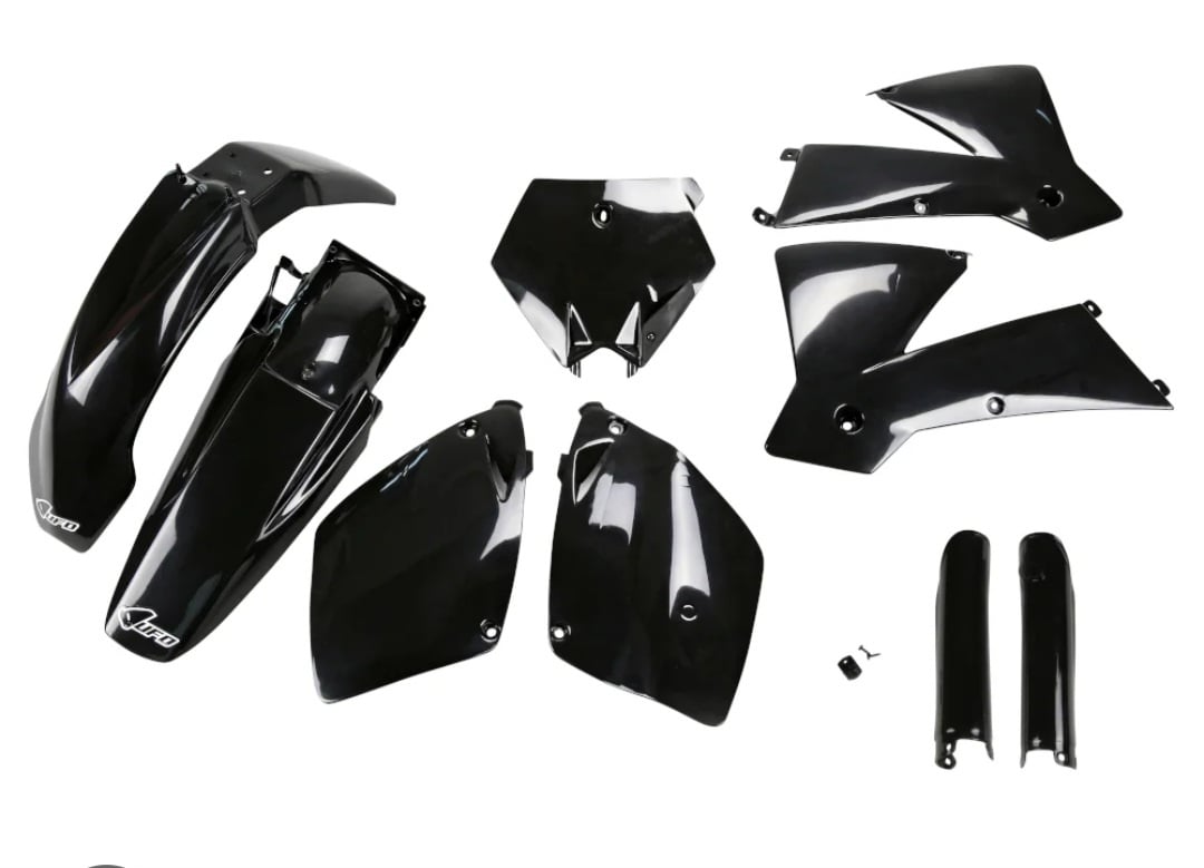 Kupim ktm 2003 plasty čierne