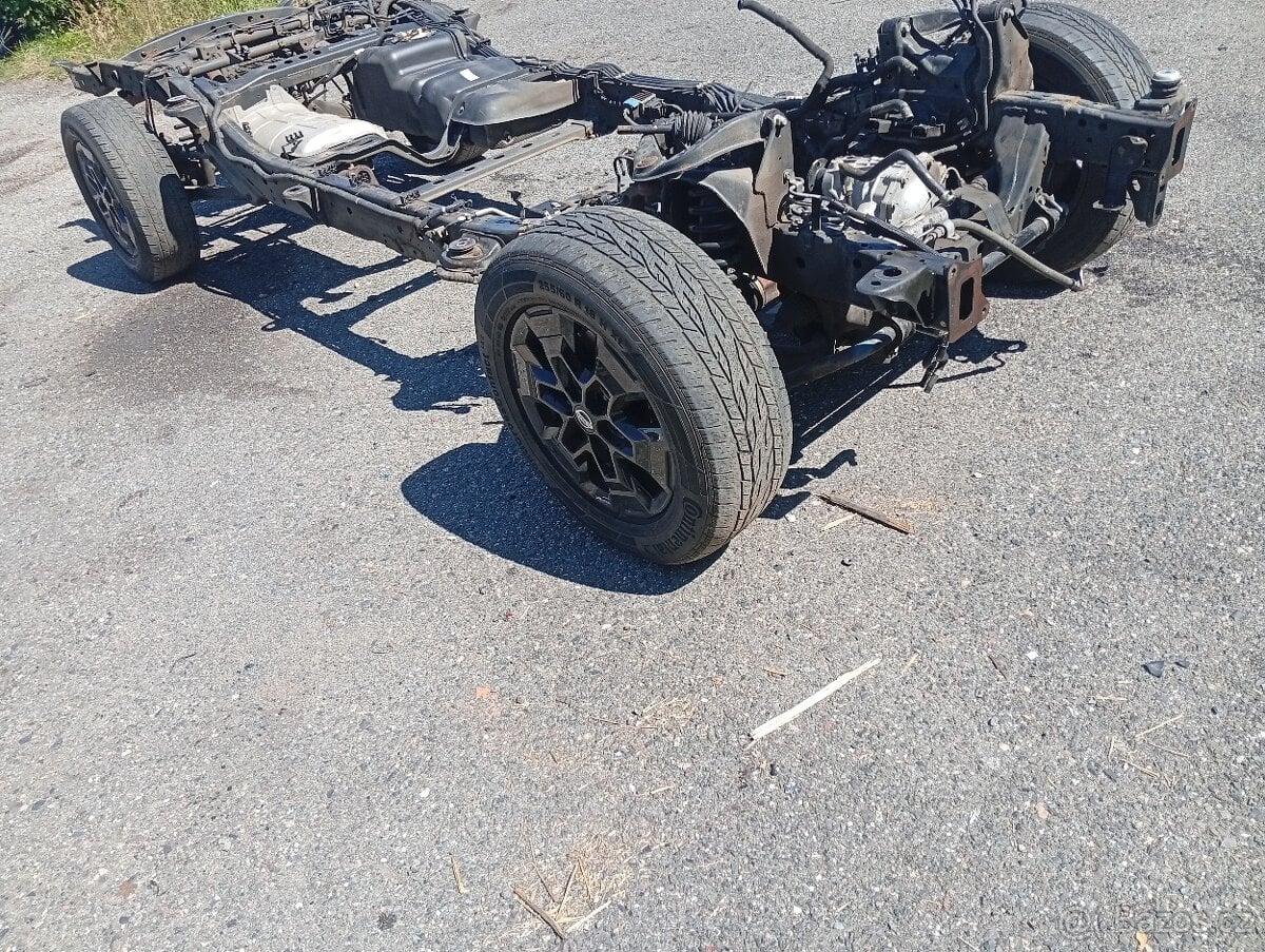 NISSAN NAVARA D23 RV 2021 NA RV 2014-2025 RÁM AUTA S NÁPRAVA