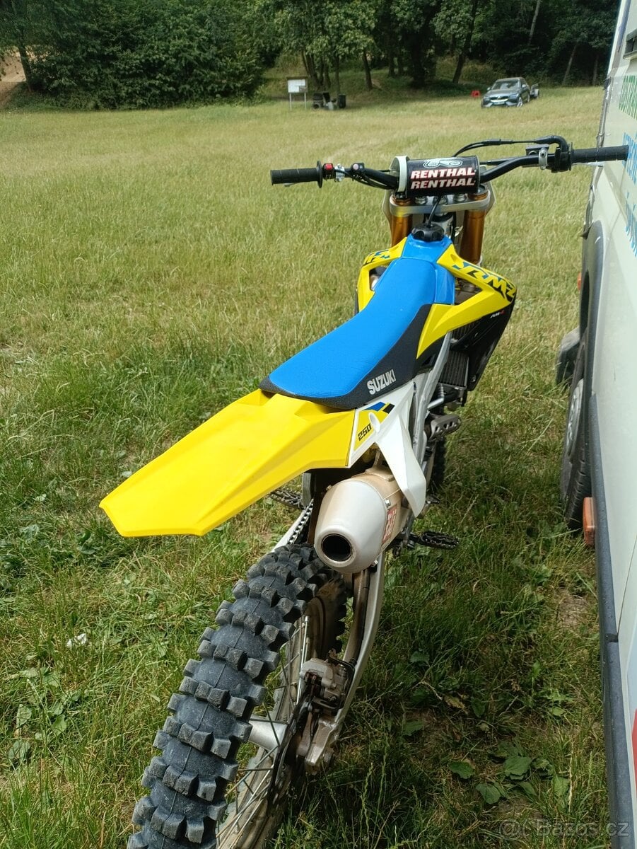 Suzuki RMZ 250 2023 do Pátku