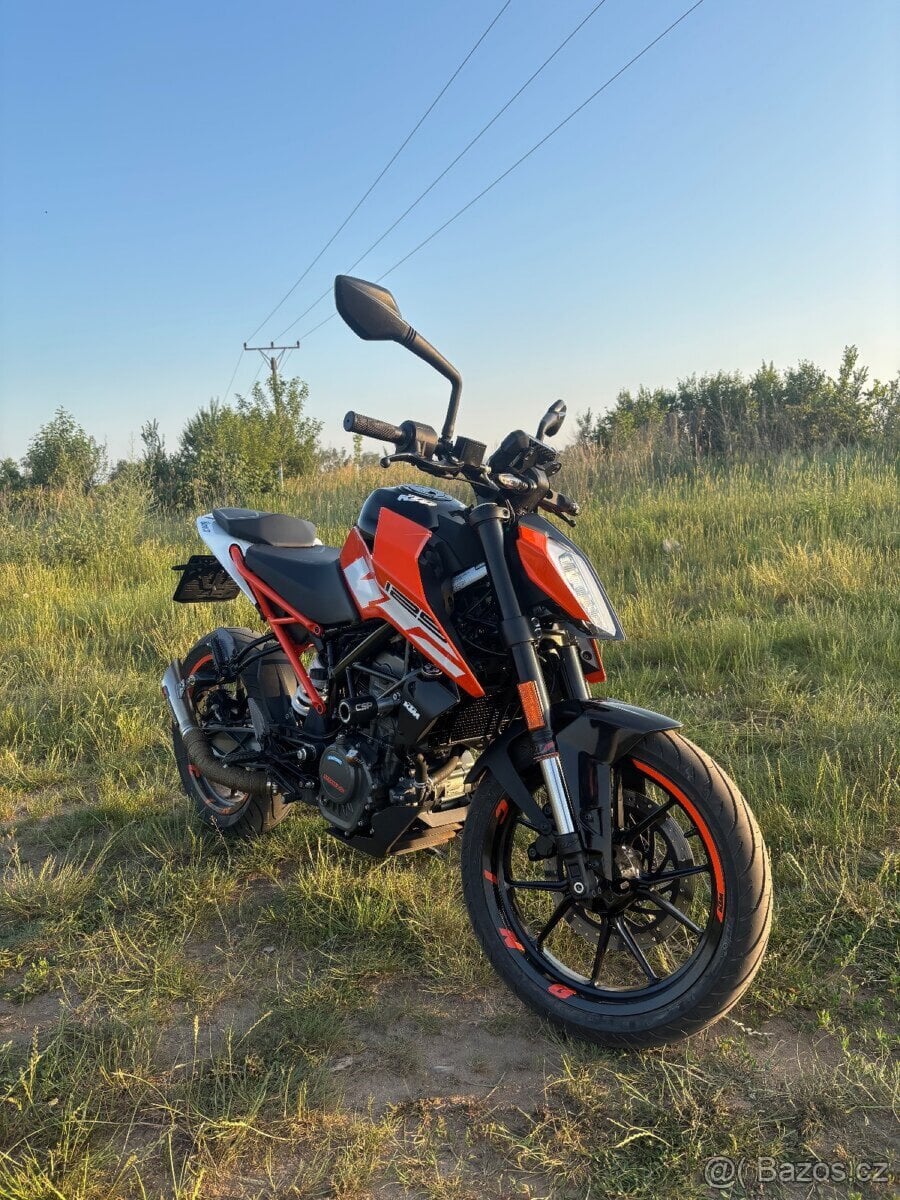 KTM DUKE 125ccm - 20k najeto
