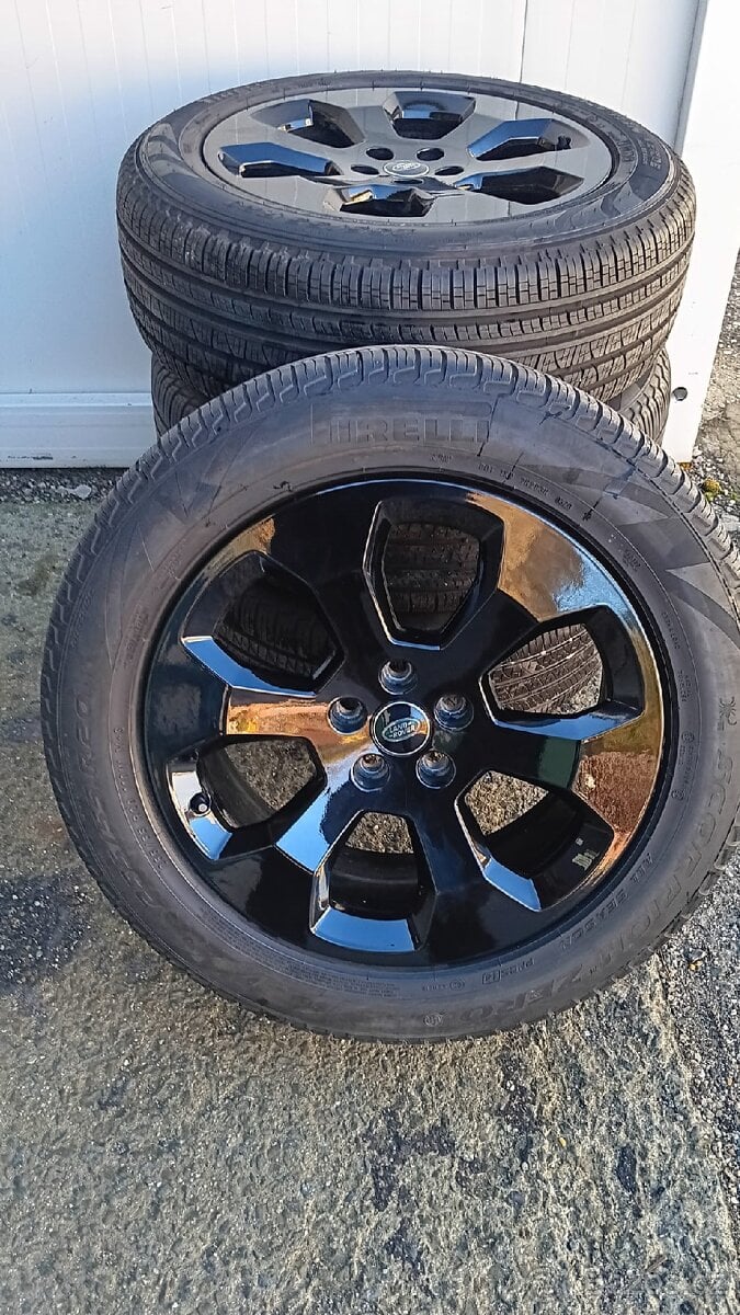 Land Rover Defender R20