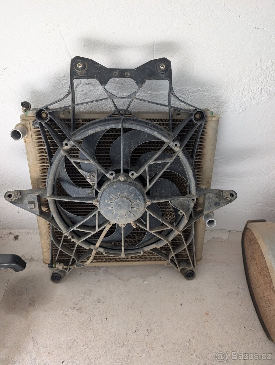 Chladič pro can am maverick x3