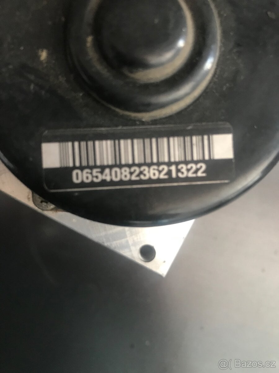 Jeep Grand Cherokee 2.7 crd ABS čerpadlo