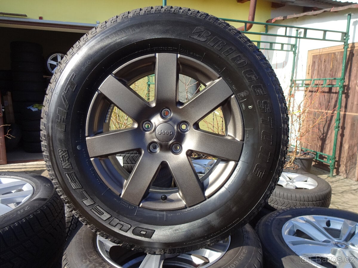 Jeep - NOVÁ celoroční alu kola 18" 5x127 - šedá PERLEŤ TPMS