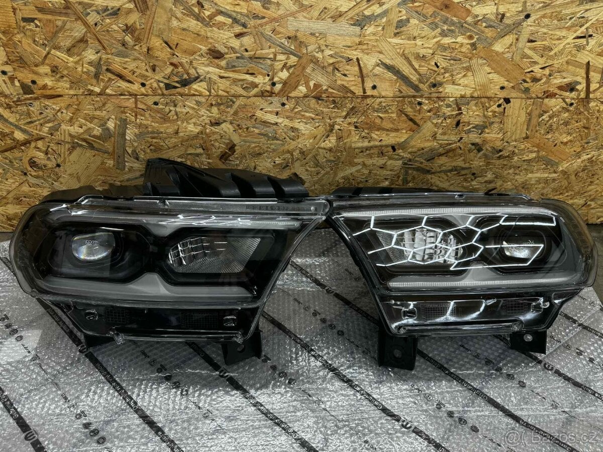 Dodge Durango 2021-2023 přední FULL led světla