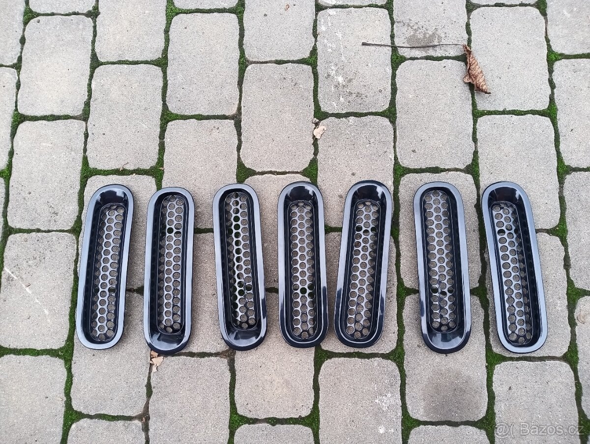Mřížky chladiče Jeep Wrangler jk