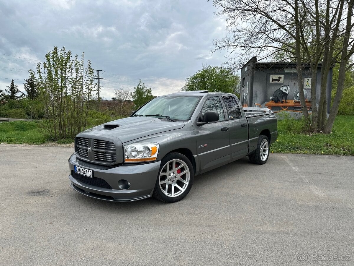Dodge Ram SRT-10