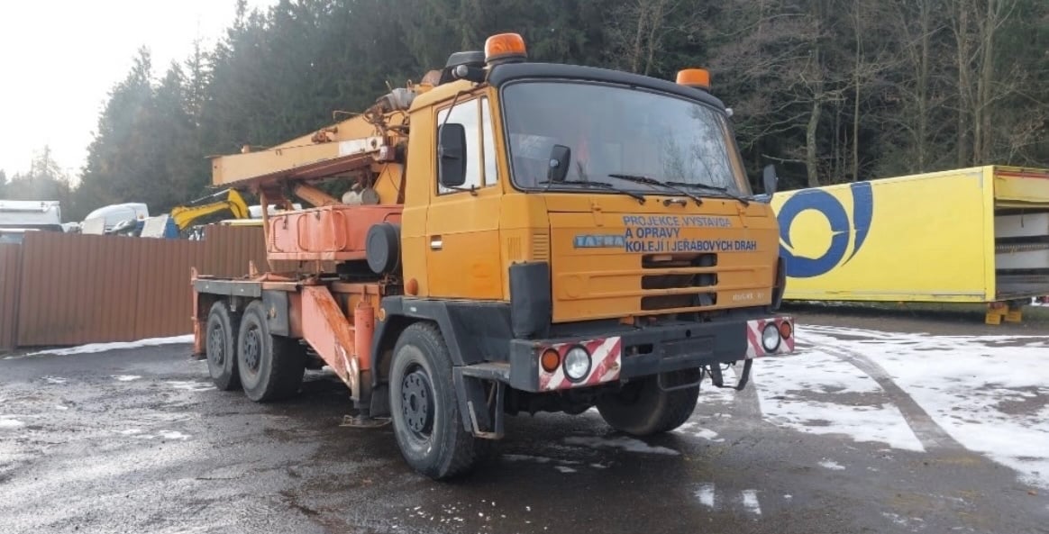 Tatra AV 14 - jeřáb