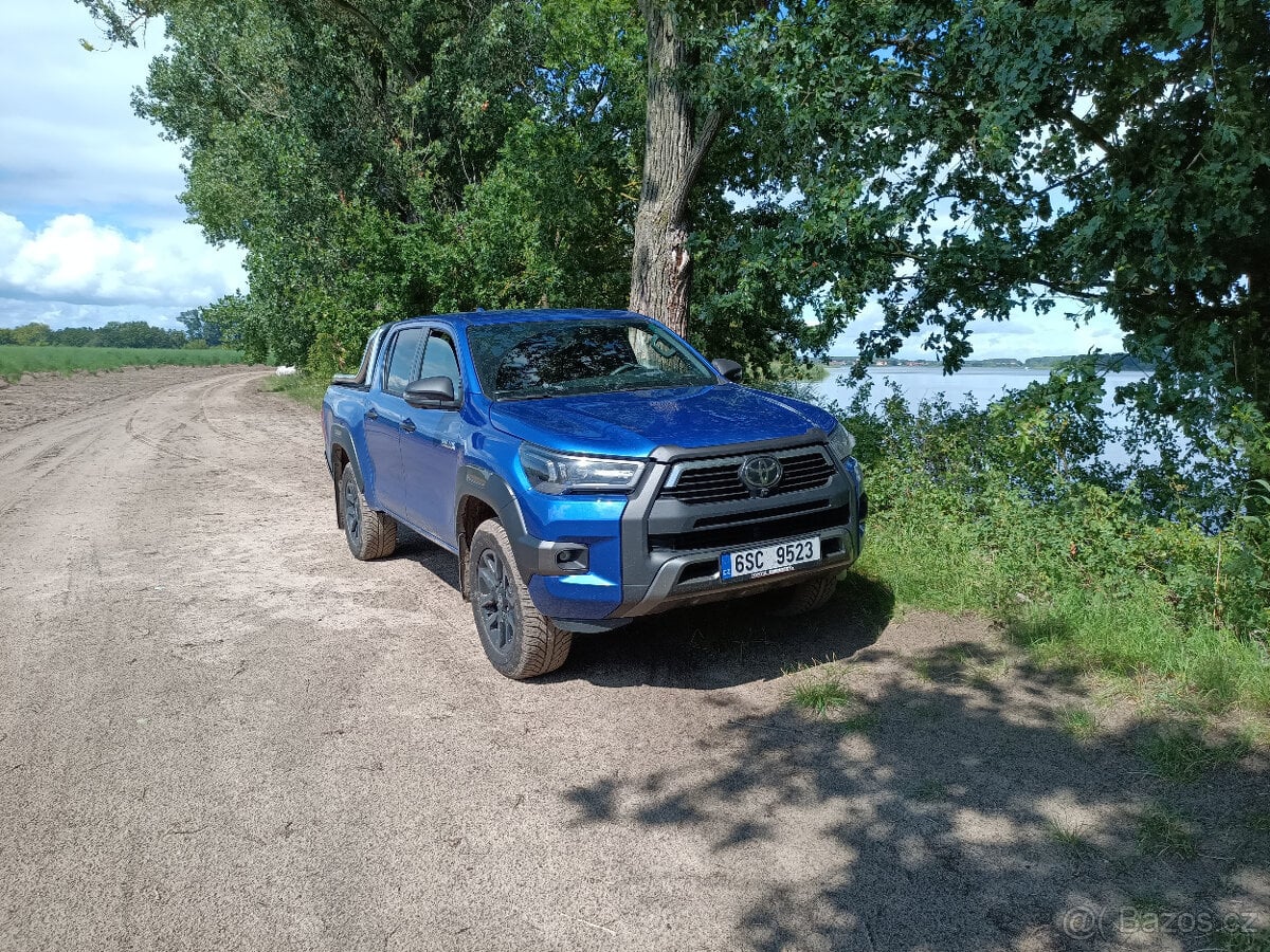 Toyota Hilux 2.8 Invincible
