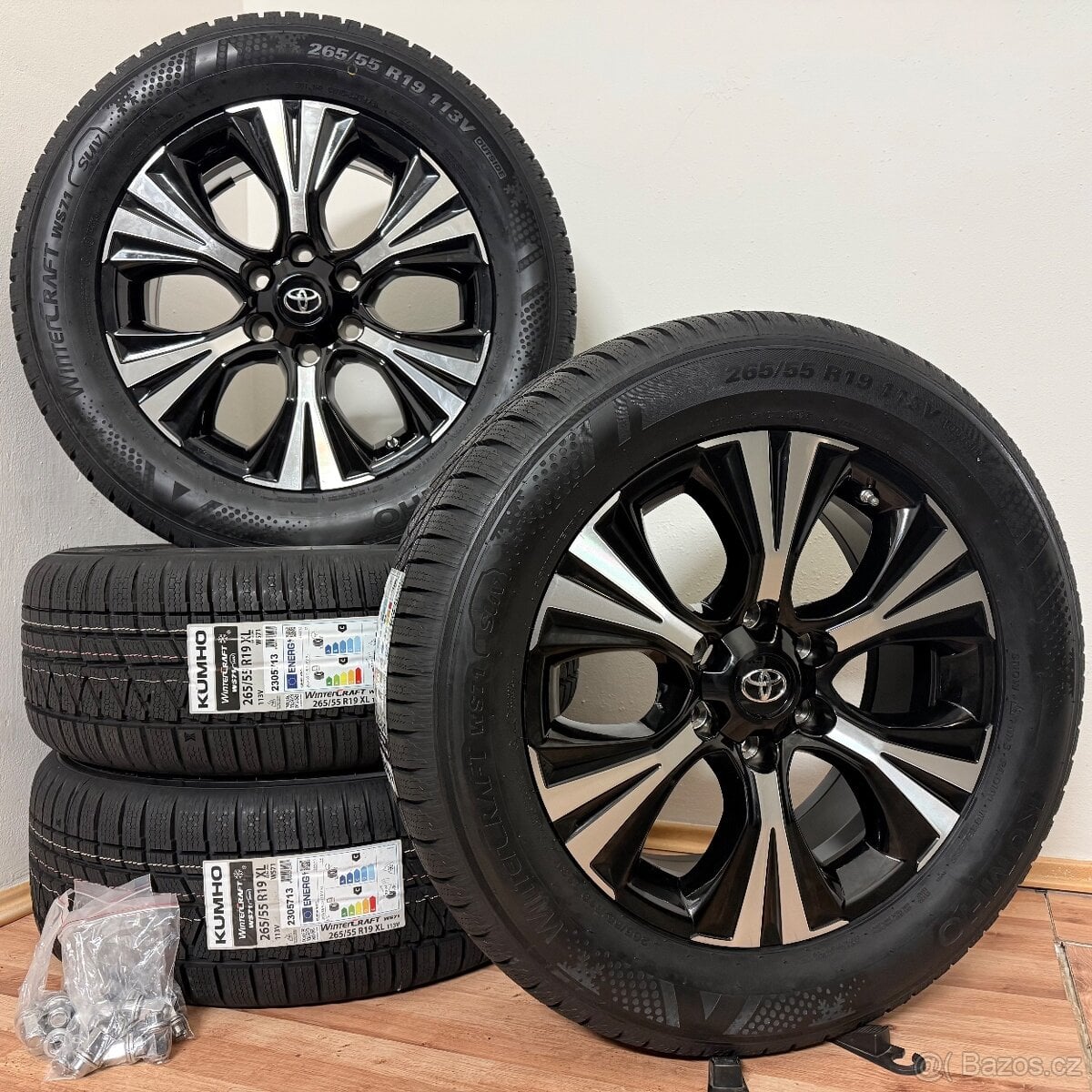 TOYOTA HILUX 6x139,7 R19 ET25+TPMS+ZIMNÍ 265/55R19