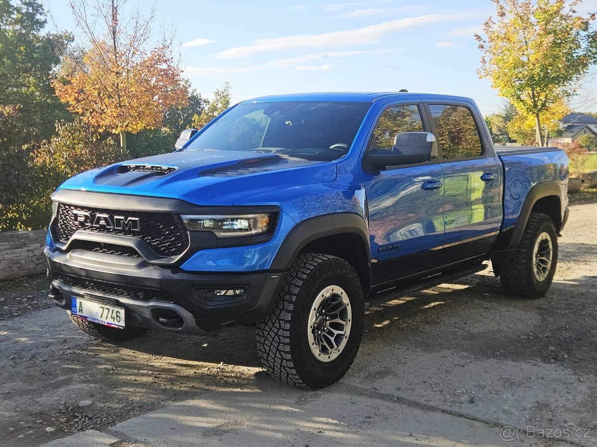 DODGE RAM 1500 TRX 6.2 HEMI V8 Supercharged 702 PS NEHAVAROV