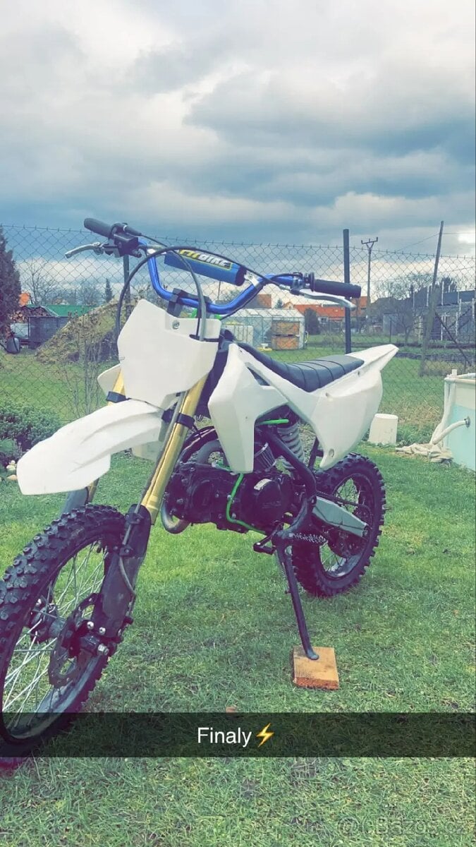 HLEDÁM/SHÁNÍM PITBIKE