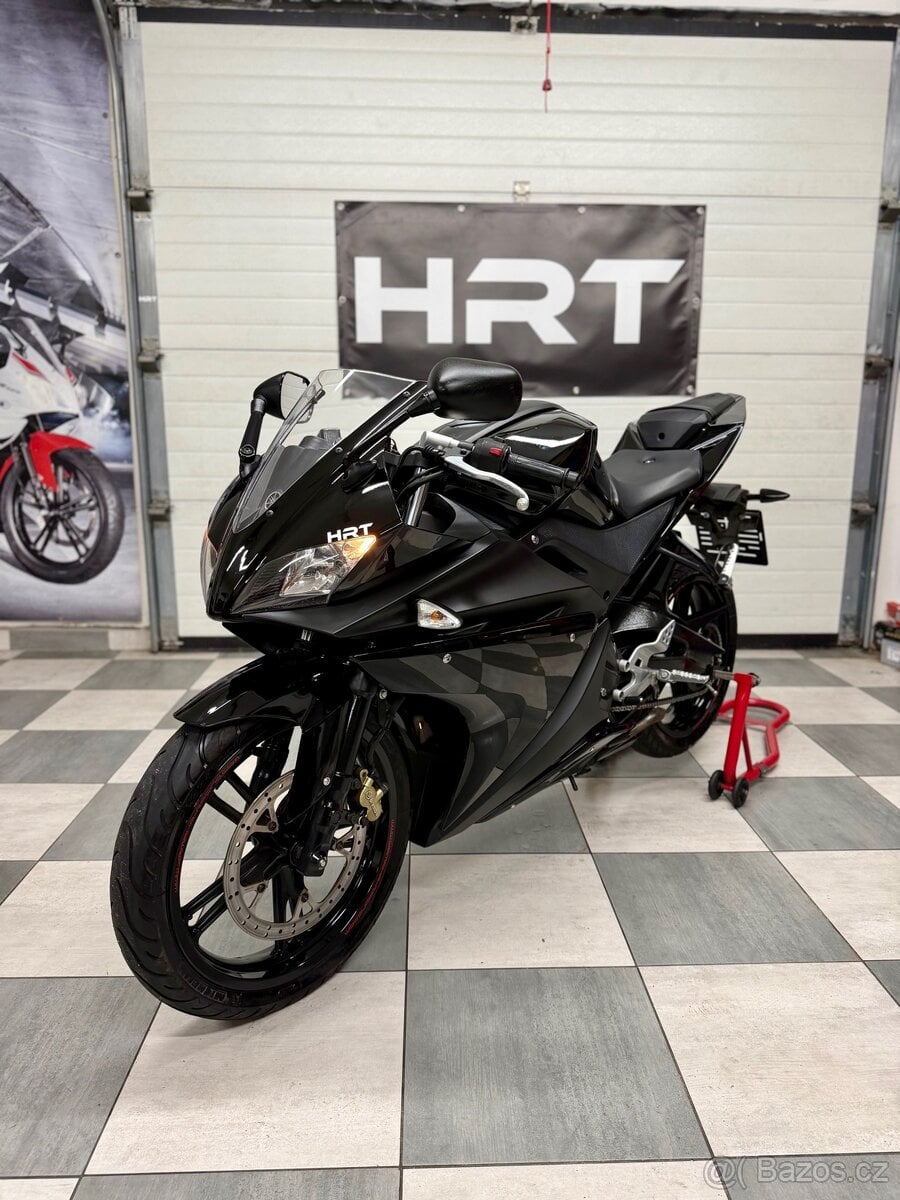 Yamaha YZF-R125 2010 32000KM TOP STAV ZÁRUKA