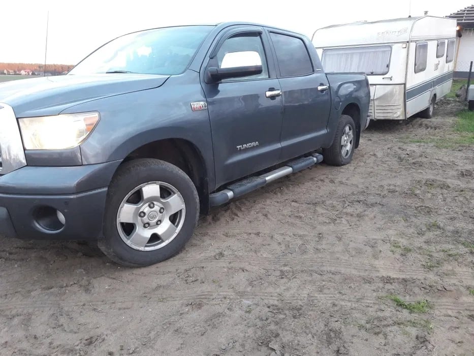 Toyota Tundra 5.7i V8 4x4 LPG Long cab