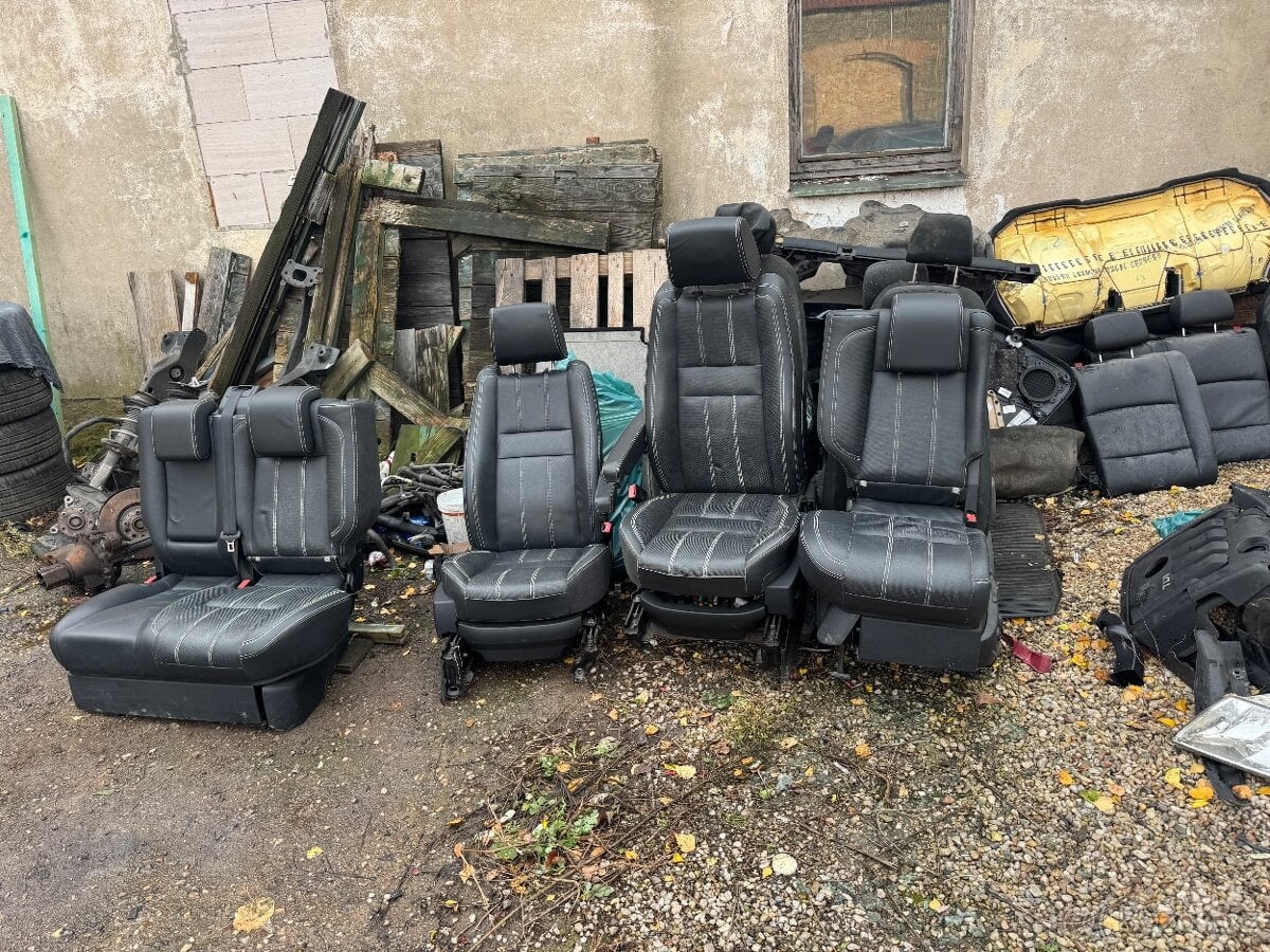 Kožené sedacky Range Rover Sport