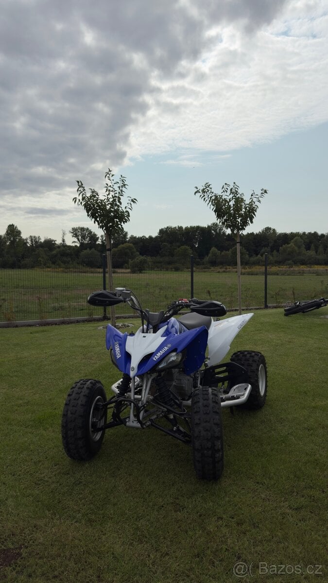 Čtyřkolka Yamaha YFM250