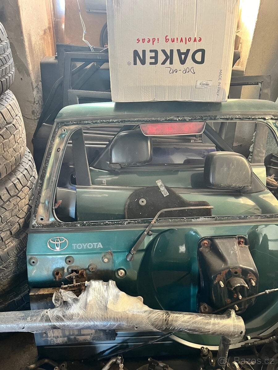 Toyota land cruiser 90/95 dveře