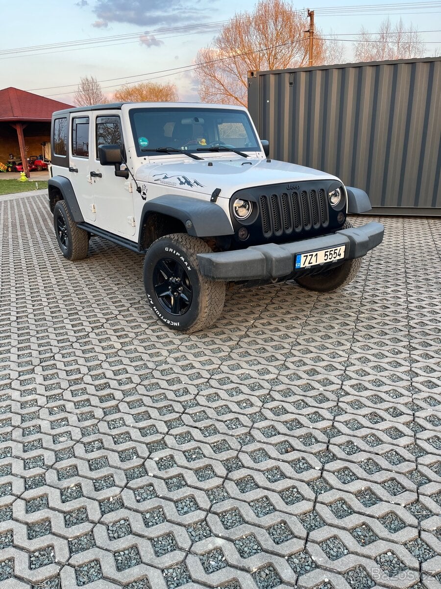 JEEP Wrangler jk 2,8 nafta
