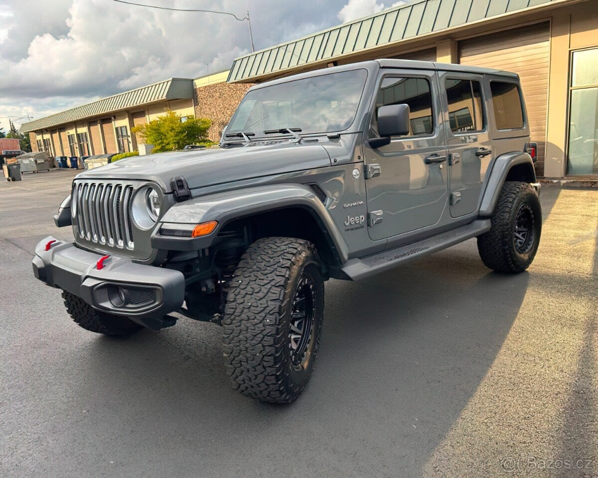 Jeep Wrangler Unlimited Sahara (2021)