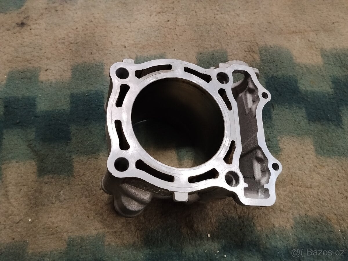 Prodám válec Yamaha YZF250