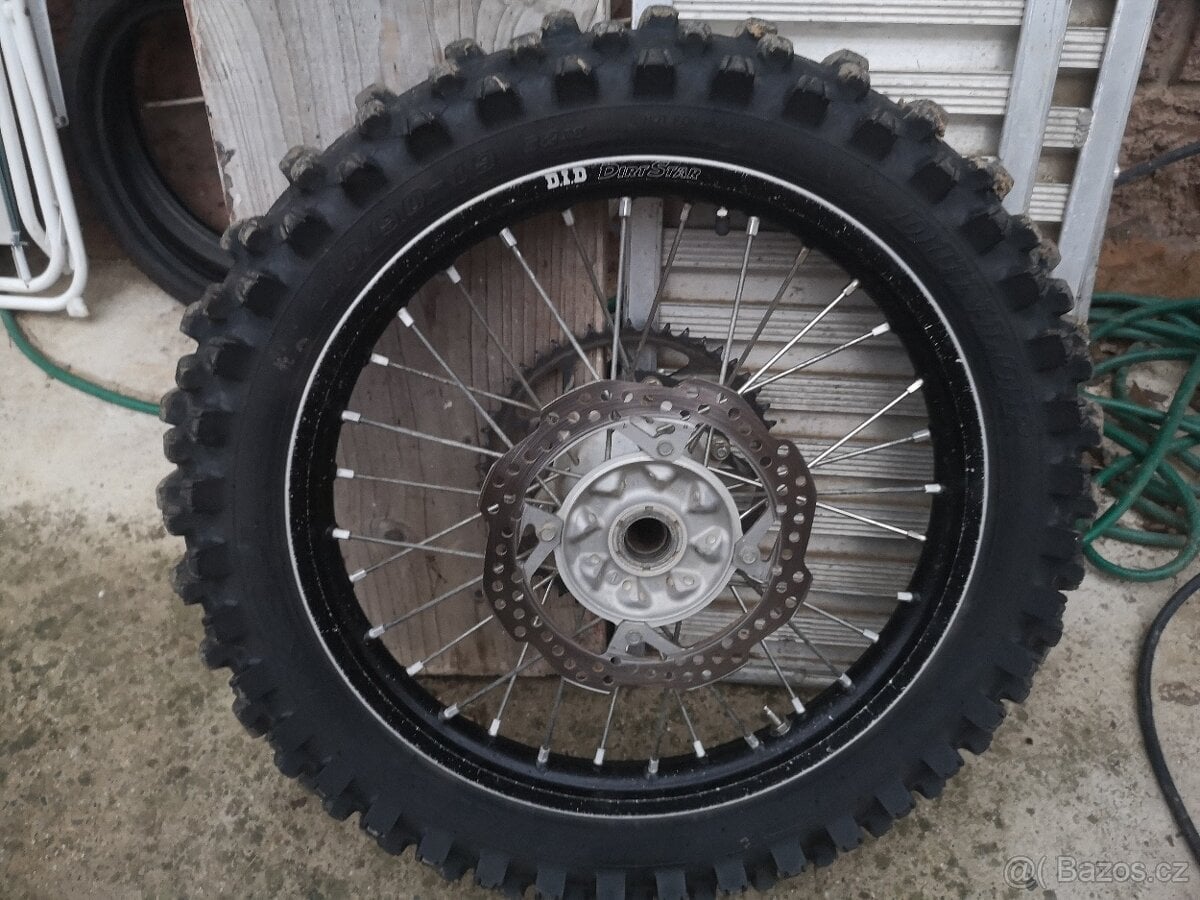 Honda CRF 250R, r.v.2024, zadní kolo.