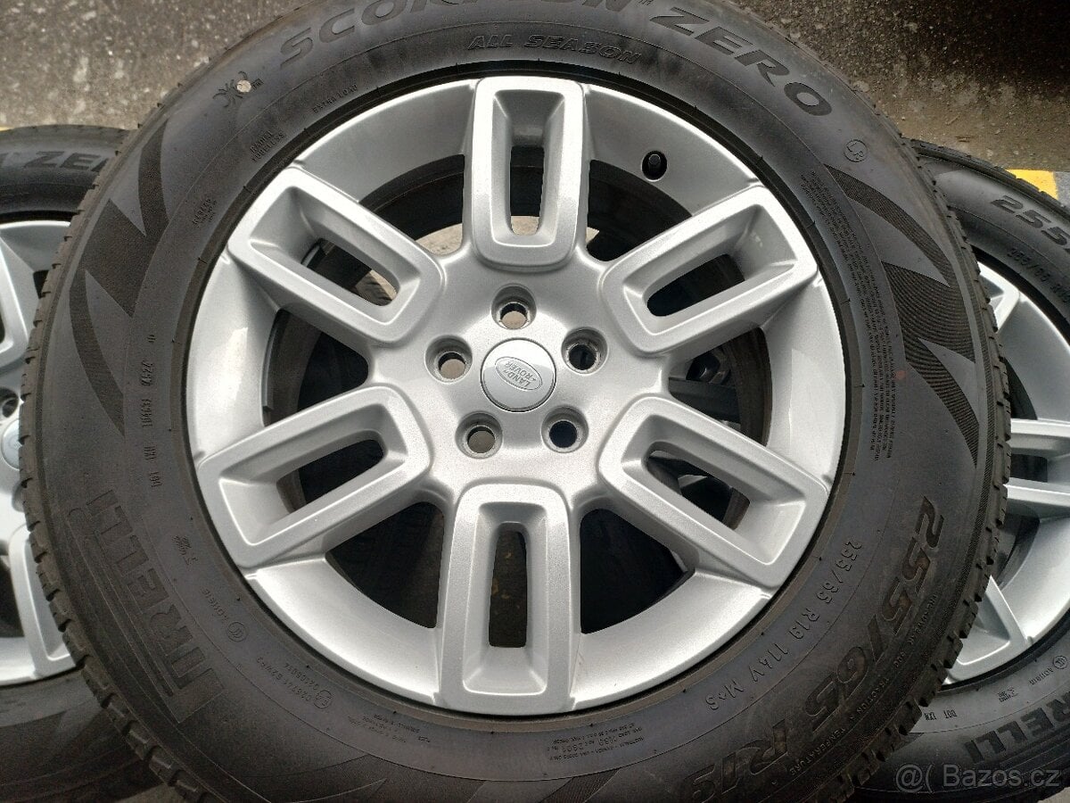 Land Rover Defender Alu r19 5ks