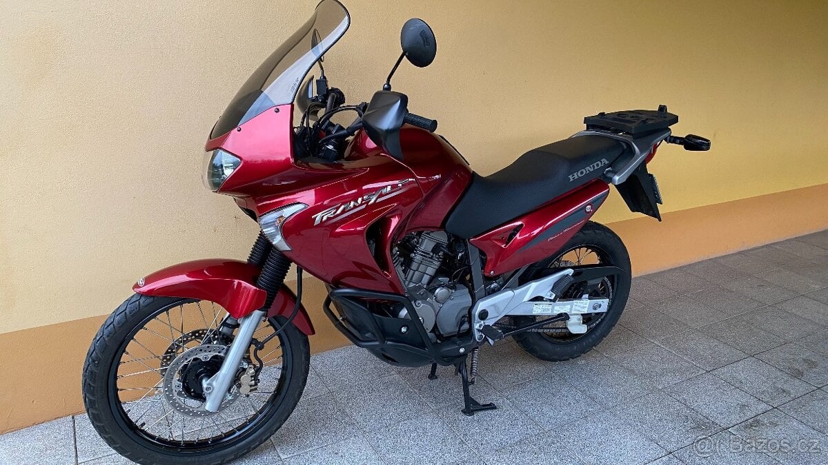Honda Transalp XL650V / doplňky / kufr /po servisu /TOP STAV