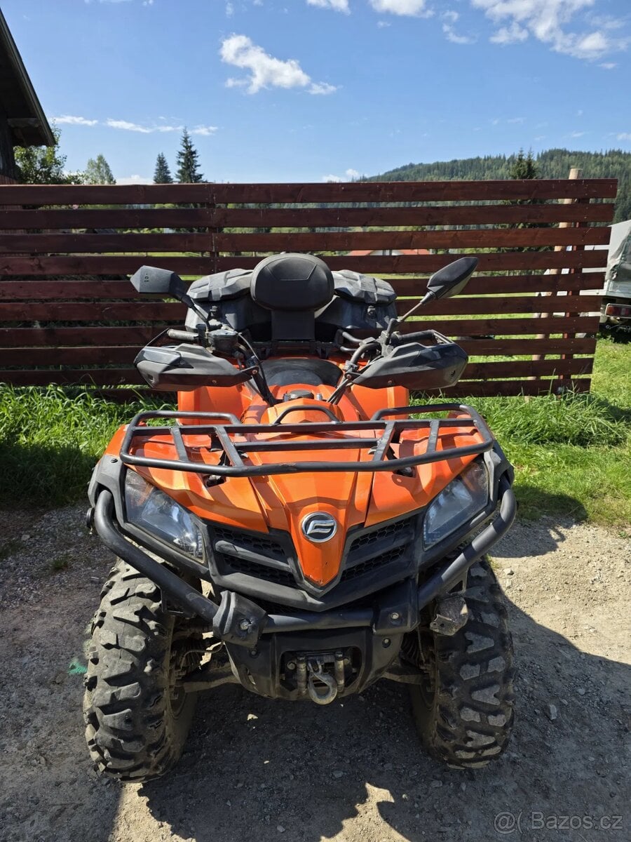 Čtyřkolka CF MOTO 450L