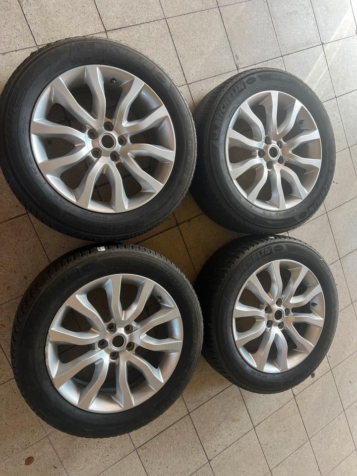 Originál  Rand Rover Sport   255/55R20 Zimní