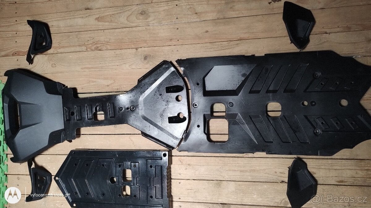 Plastové podbití podvozku