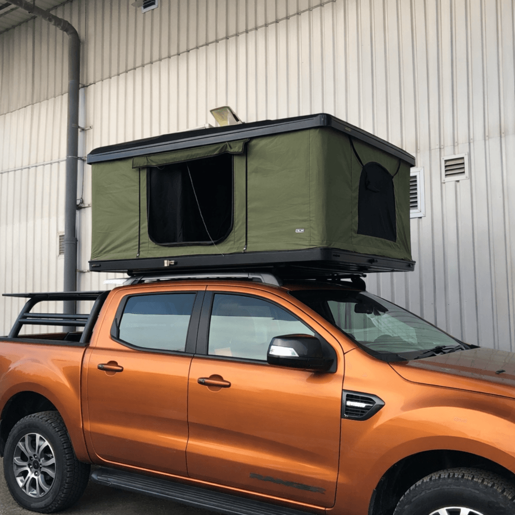 Hliníkový střešní stan na střešní nosič – 2 osoby, LED